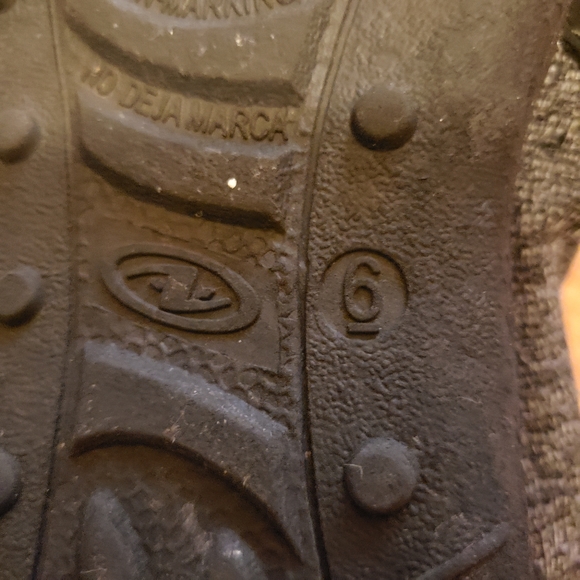 $5 or 3/$12 *BARGAIN BIN* READ DESCRIPTION Athletic Works slip on comfort shoes - Picture 5 of 7